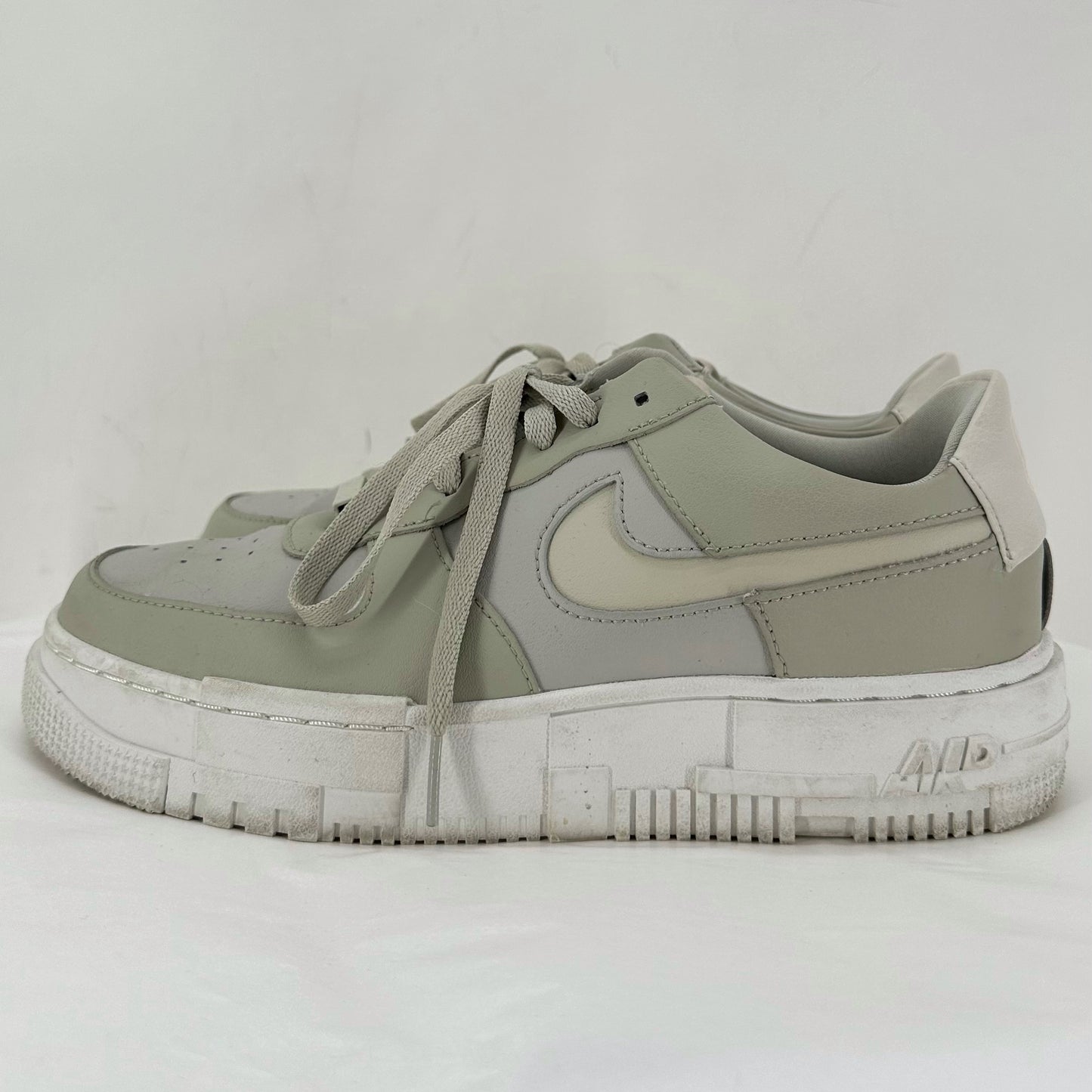 DARK KHAKI W Shoe Size 9.5 NIKE Sneakers