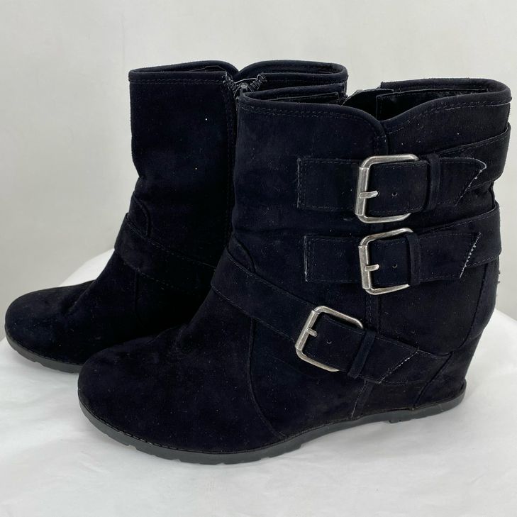 Black W Shoe Size 8 UNISA Boots