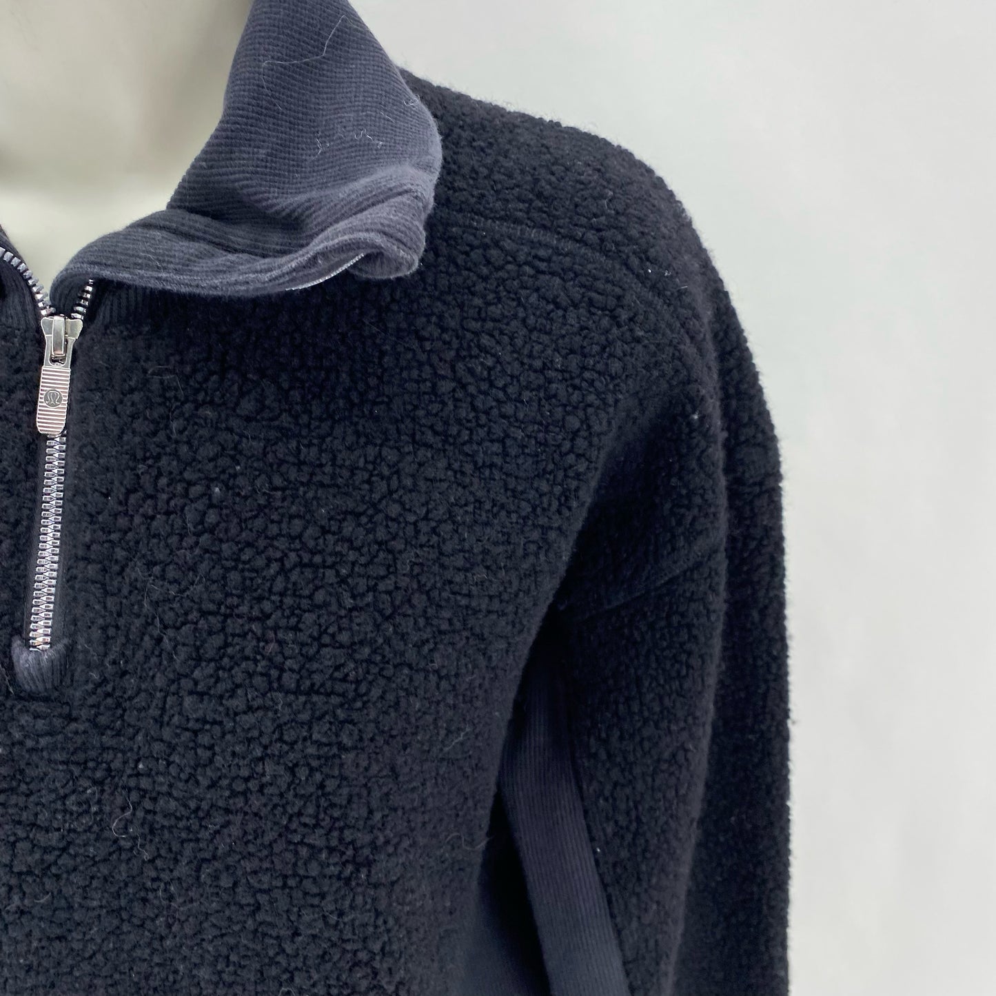 Size 6 LULULEMON Sweater