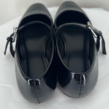 Black W Shoe Size 8.5 DV Flats