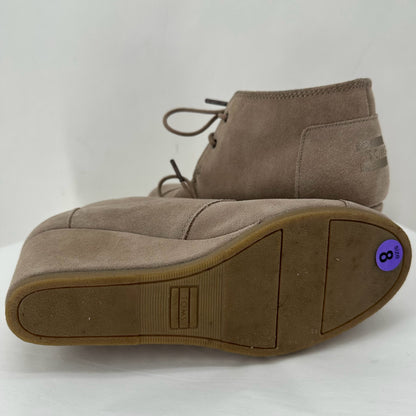 Taupe W Shoe Size 8 TOMS shooties/booties