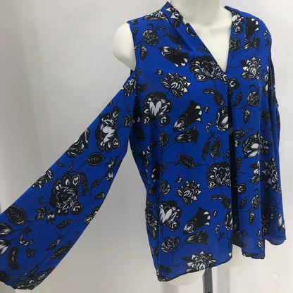 Size S VINCE CAMUTO FLOWERS Shirt