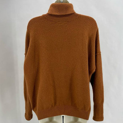 Size L VINCE CAMUTO Sweater