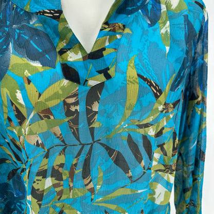Size 2 CHICO'S FLOWERS Shirt