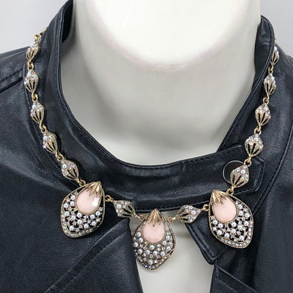 NO TAG Gold Necklace