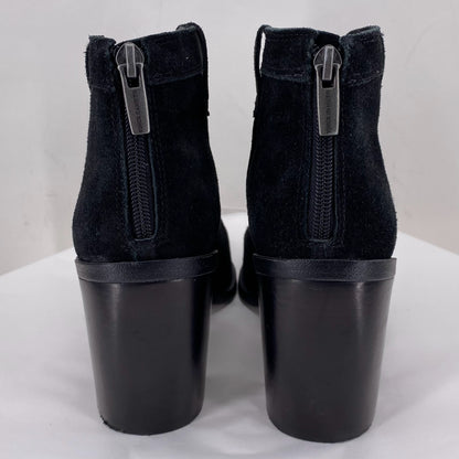 Black W Shoe Size 9 VINCE CAMUTO Boots
