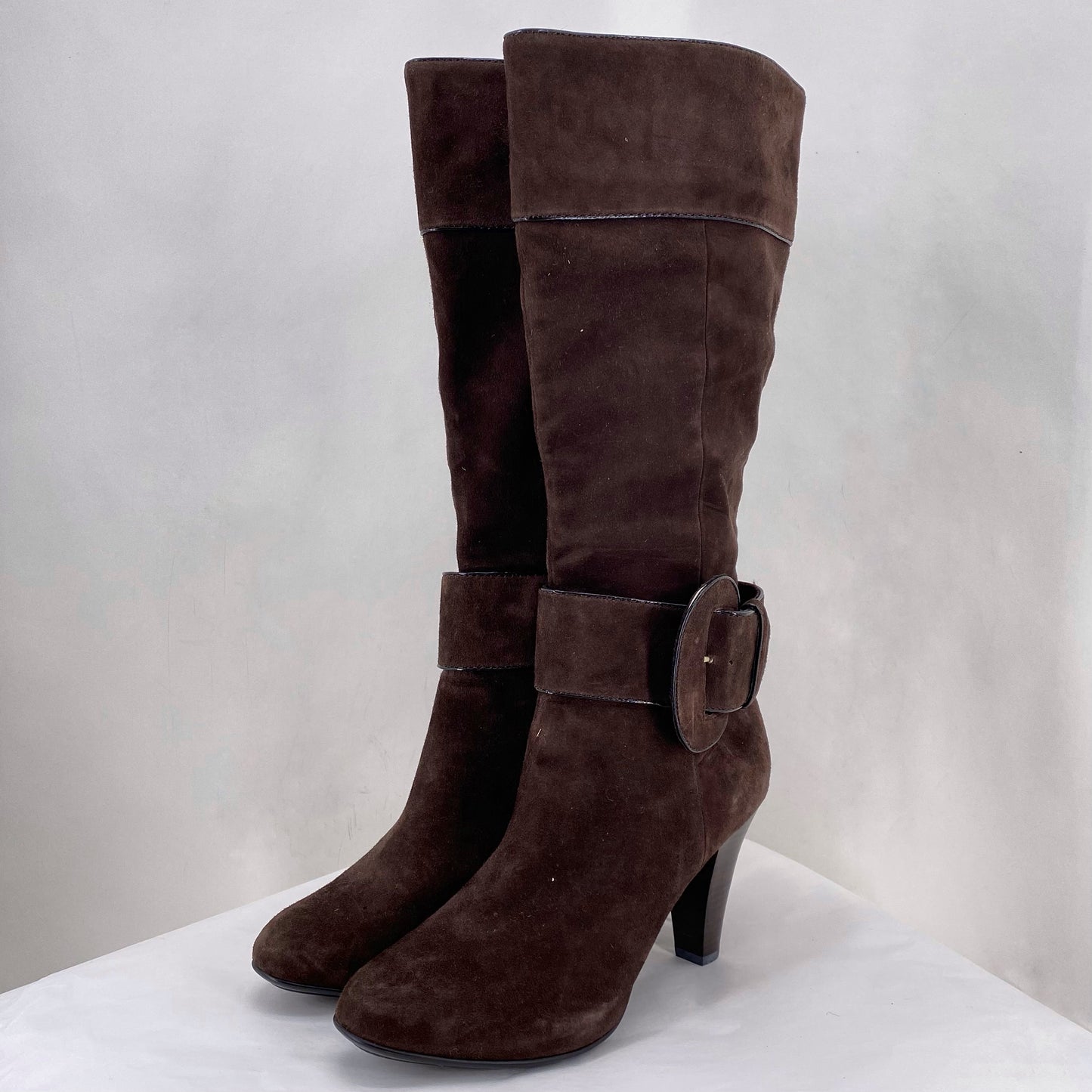 BROWN W Shoe Size 9.5 SOFFT Boots