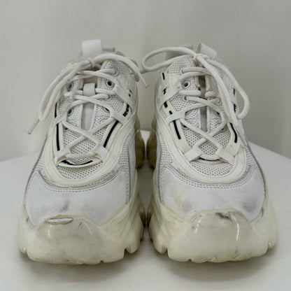 White W Shoe Size 9 STEVE MADDEN Sneakers