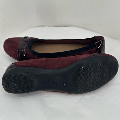 Burgundy W Shoe Size 9 CLARKS Flats