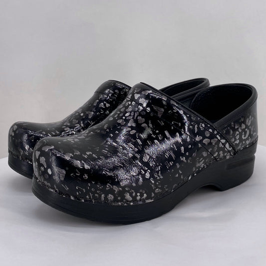 BLACK/SILVER W Shoe Size 36 DANSKO Clog