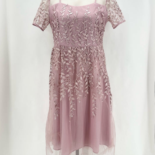 Size L LEAVES Dress