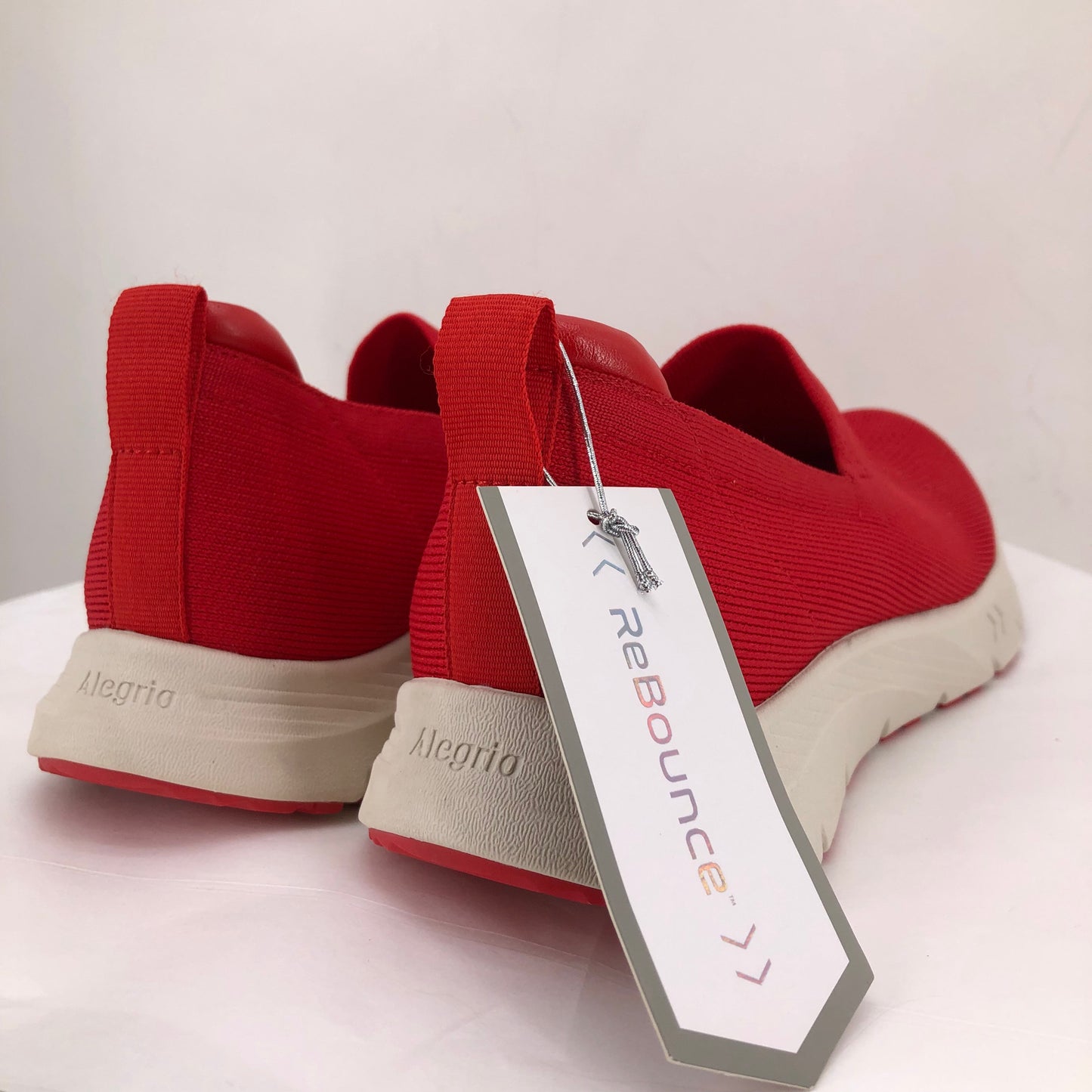 Red W Shoe Size 10 ALEGRIA Sneakers