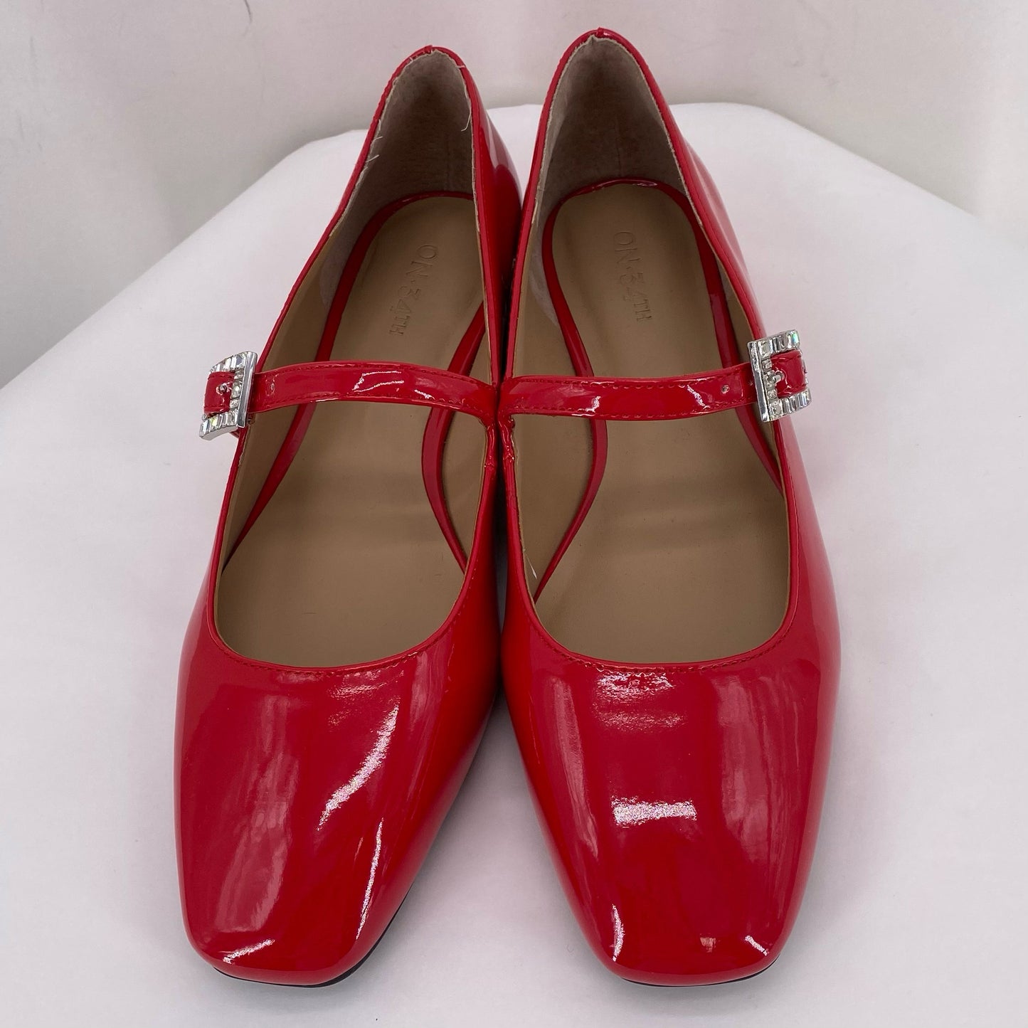 Red W Shoe Size 8.5 ON 34TH Flats