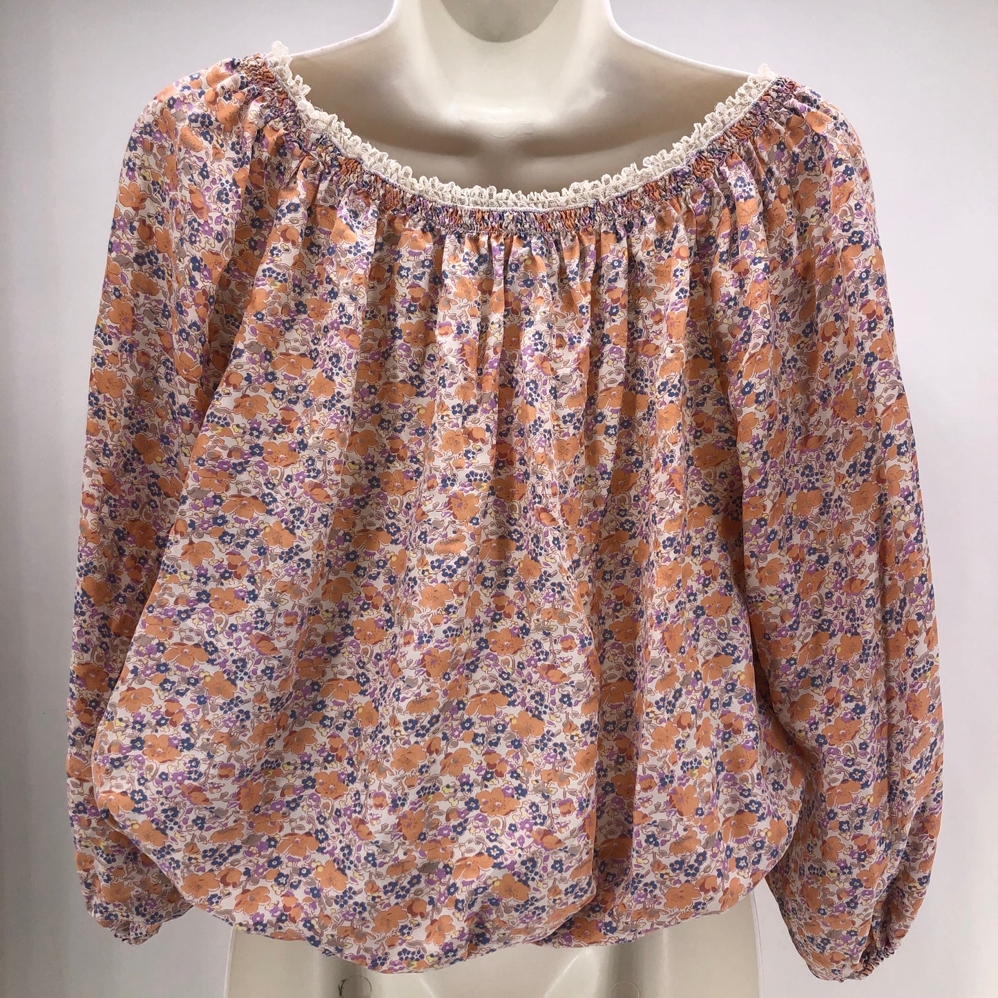 Size S MODA INTERNATIONAL FLOWERS Shirt