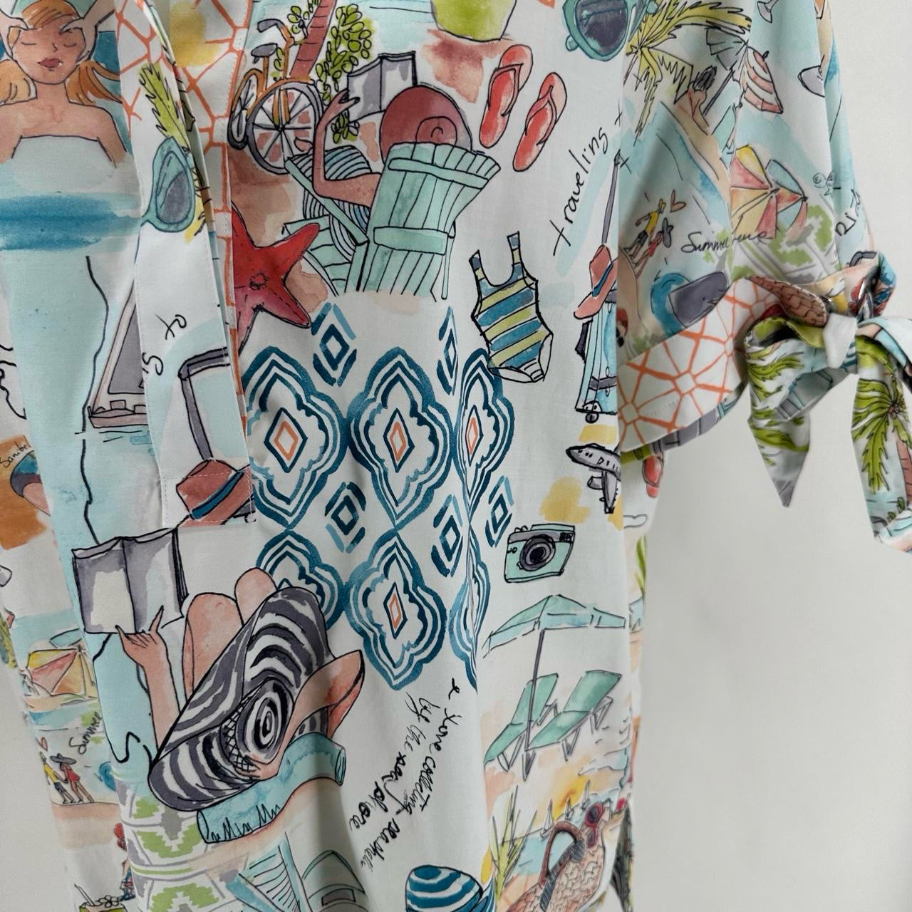 Size 4 CHICO'S Shirt