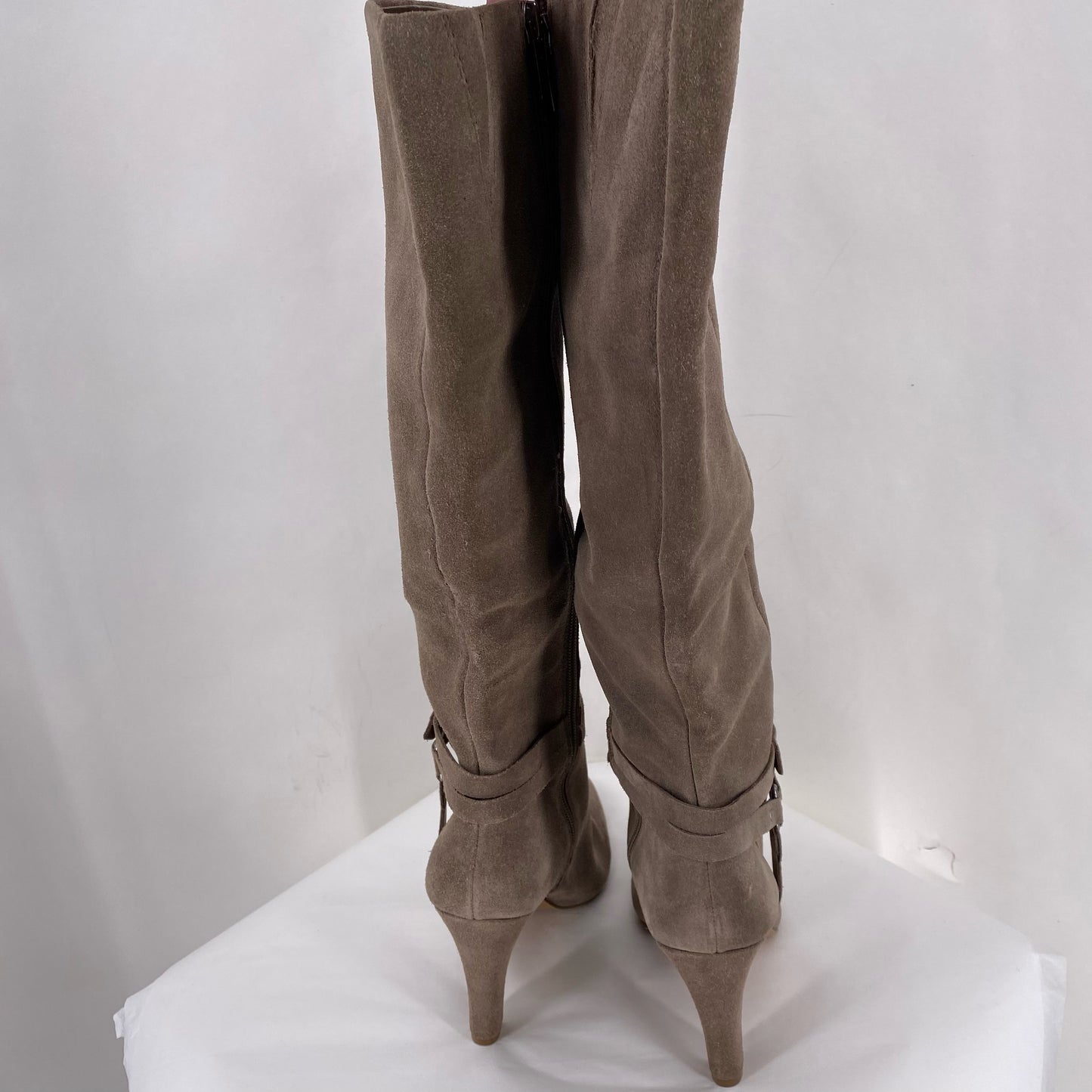 Taupe W Shoe Size 8.5 VINCE CAMUTO Boots