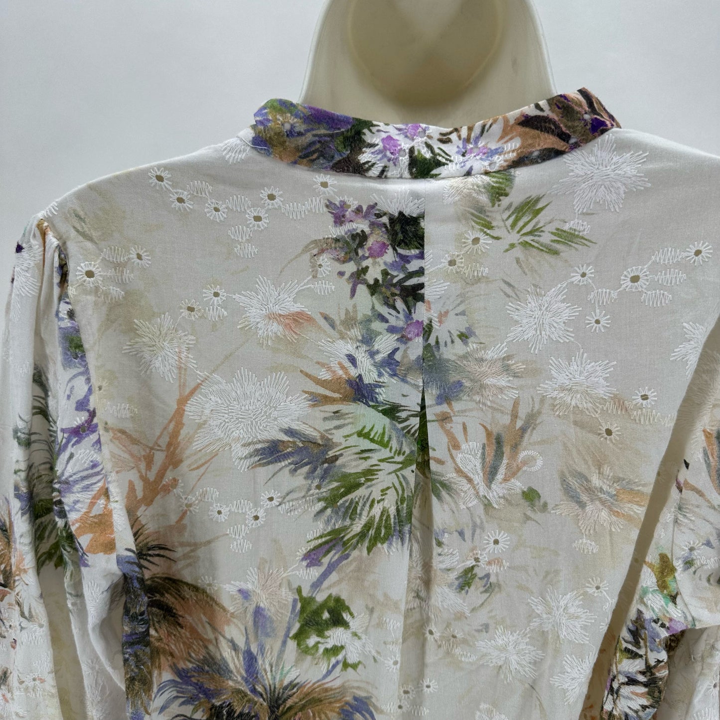 Size M KOBI HALPERIN Floral EYELET Shirt