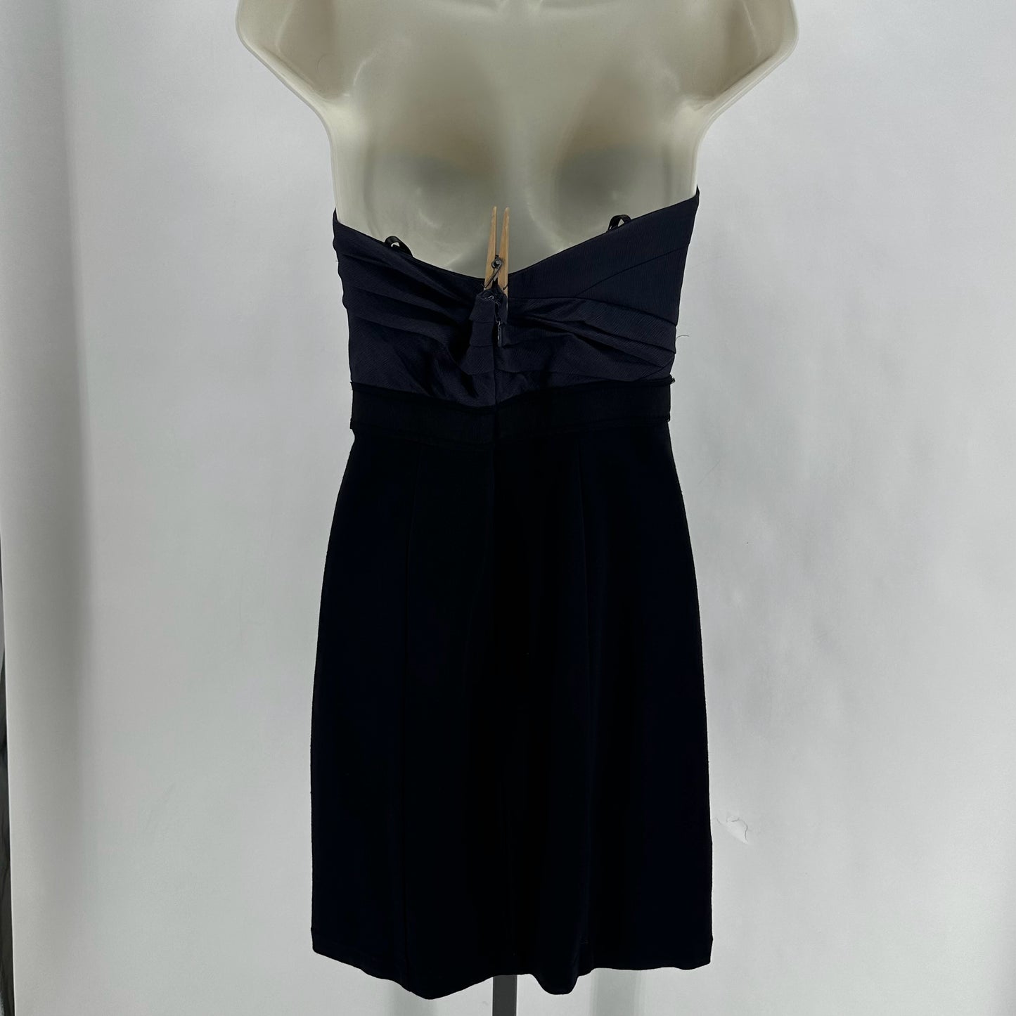 Size 4 BCBG MAXAZRIA Dress
