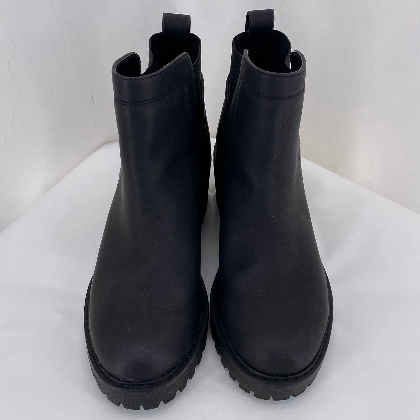 Black W Shoe Size 7.5 DOLCE VITA Boots