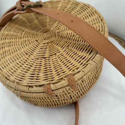 Tan UNIVERSAL THREAD Cross-body