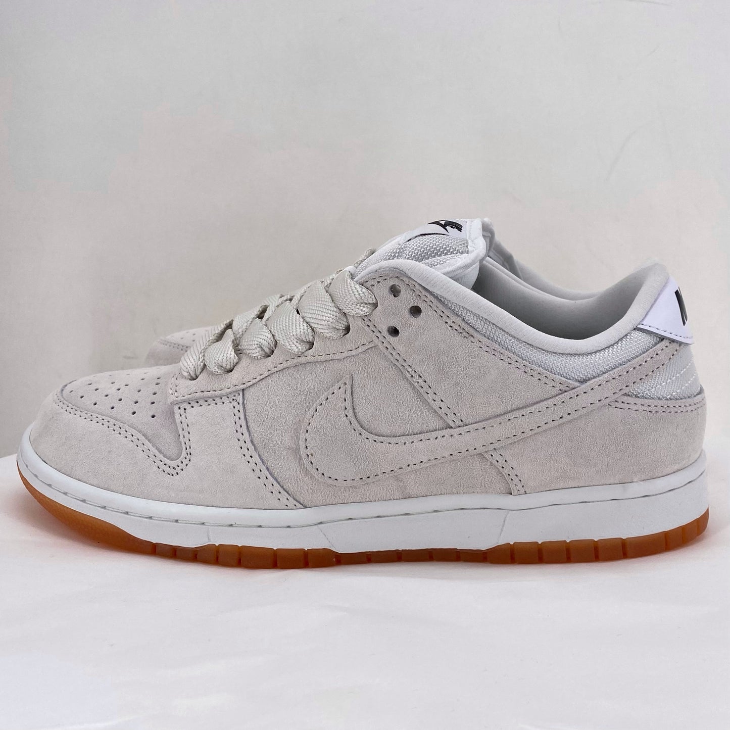 Ivory W Shoe Size 8.5 NIKE Sneakers