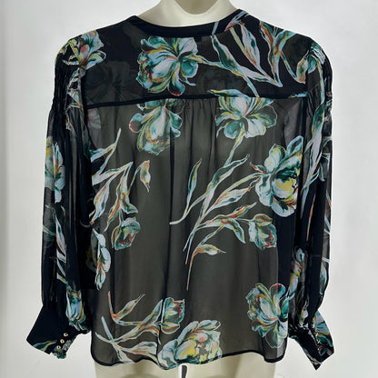 Size 3 CHICO'S FLOWERS Shirt