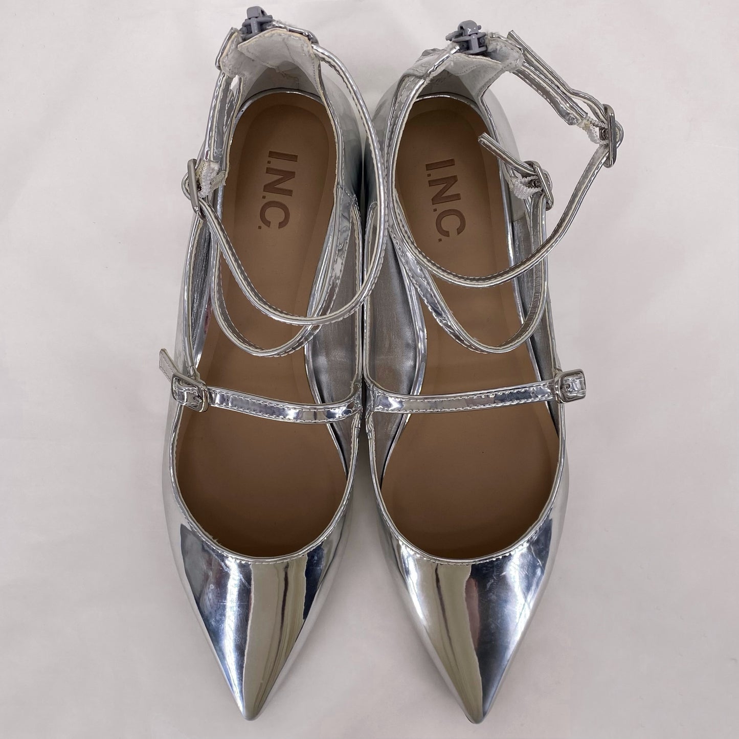 Silver W Shoe Size 8.5 INC Flats