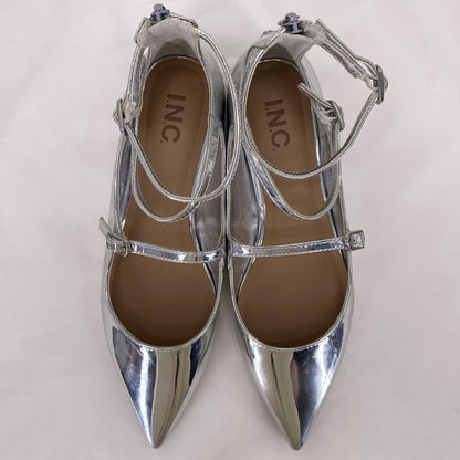Silver W Shoe Size 8.5 INC Flats