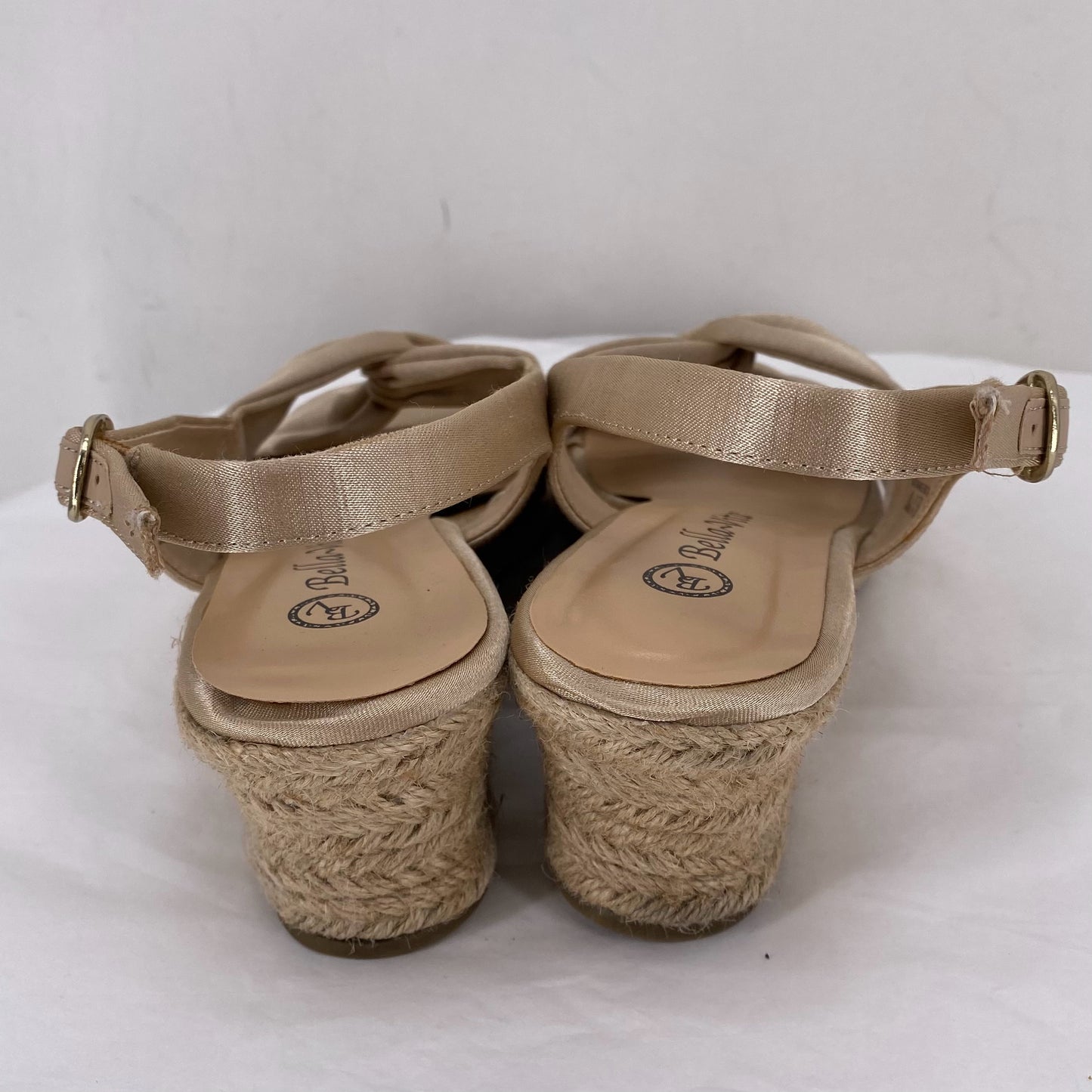 Champagne W Shoe Size 7.5 BELLA VITA Sandals