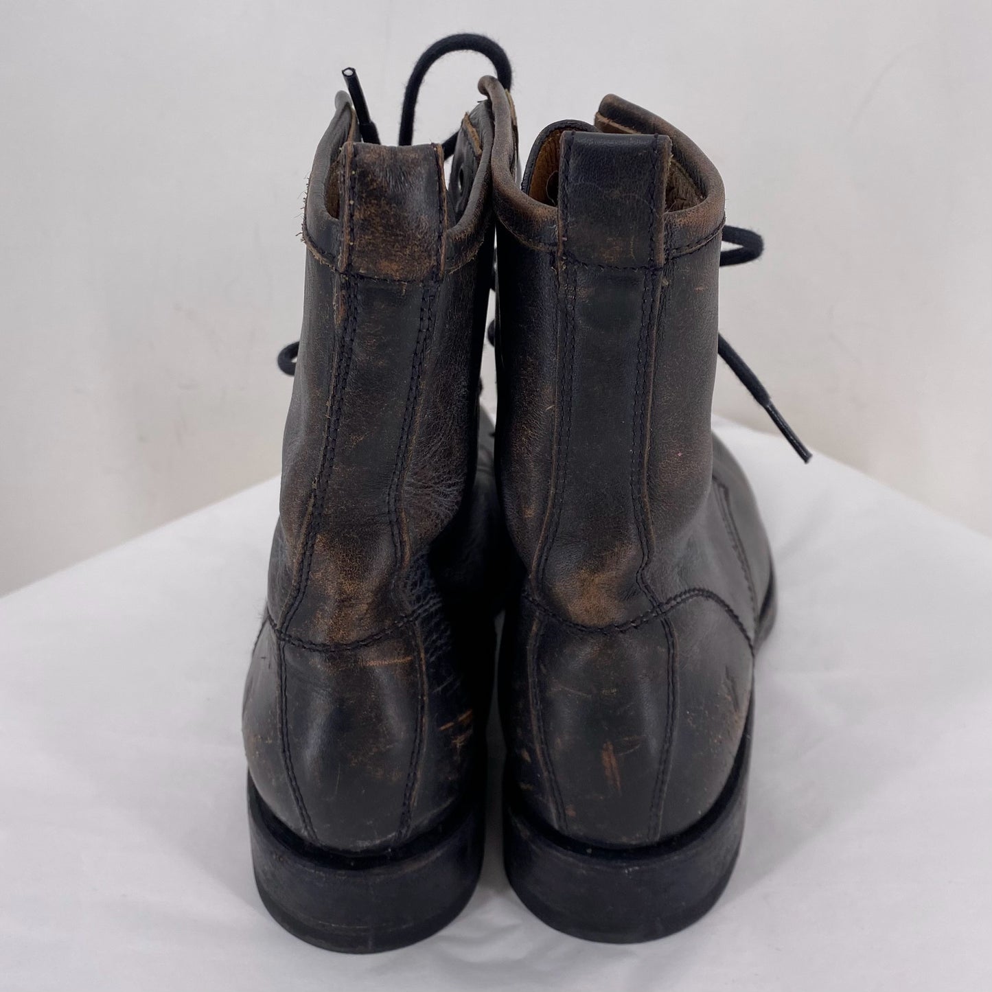 DARK BROWN W Shoe Size 8 FRYE Boots