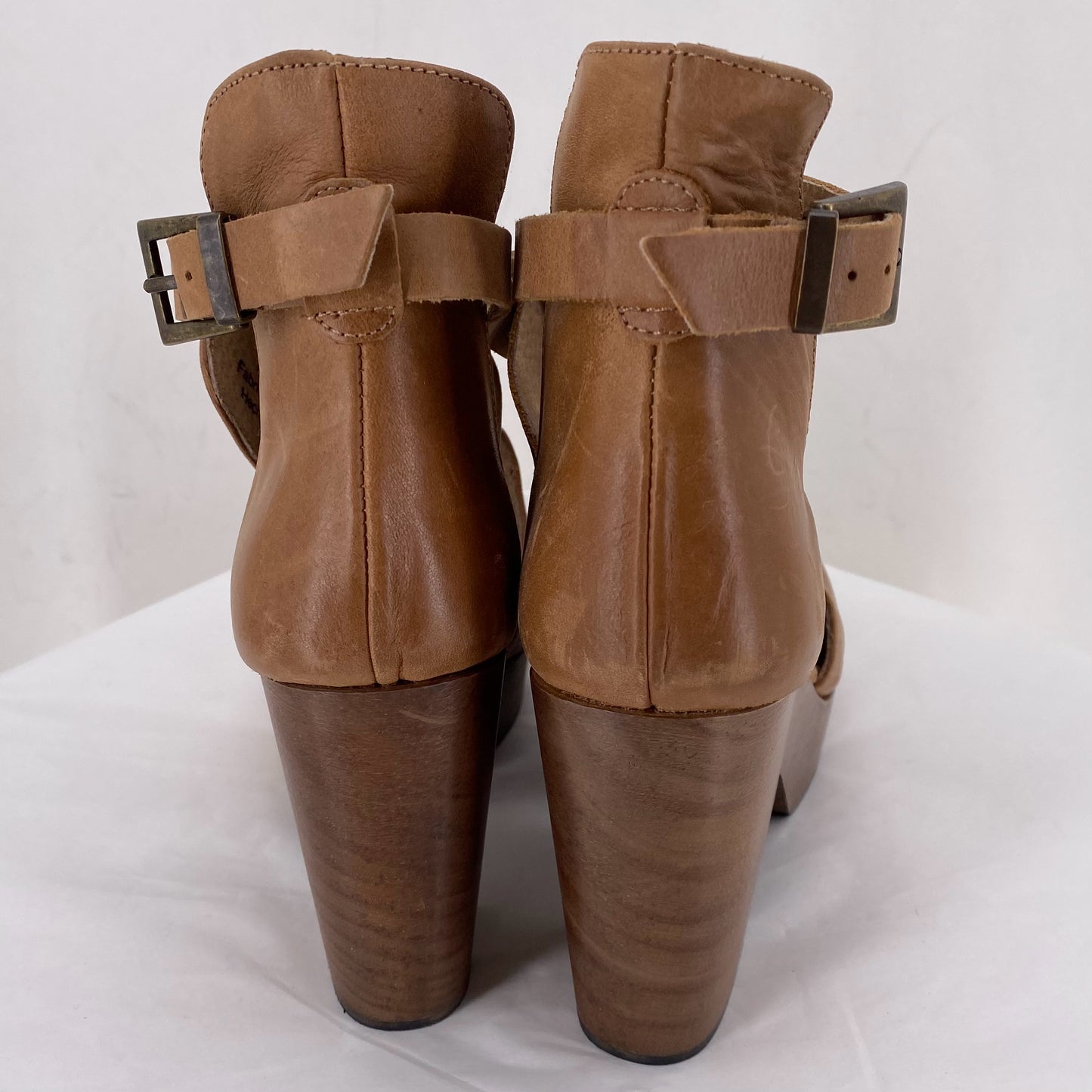 BROWN W Shoe Size 38 FREE PEOPLE Heels