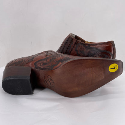 REDDISH BROWN W Shoe Size 7 CHARLIE HORSE shooties/booties