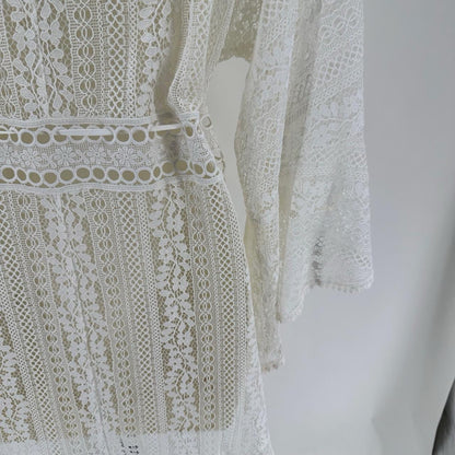 Size XS/S WHITE HOUSE BLACK KIMONO