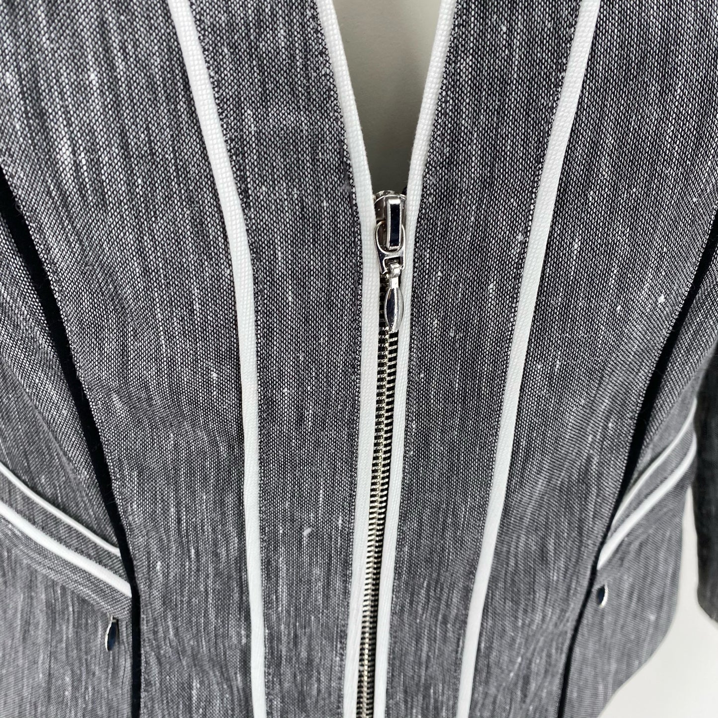 Size 0 WHITE HOUSE BLACK Jacket