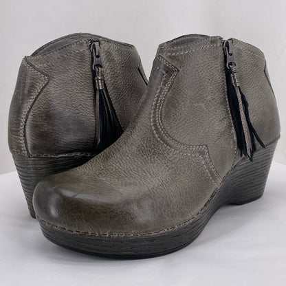 Gray W Shoe Size 39 DANSKO shooties/booties