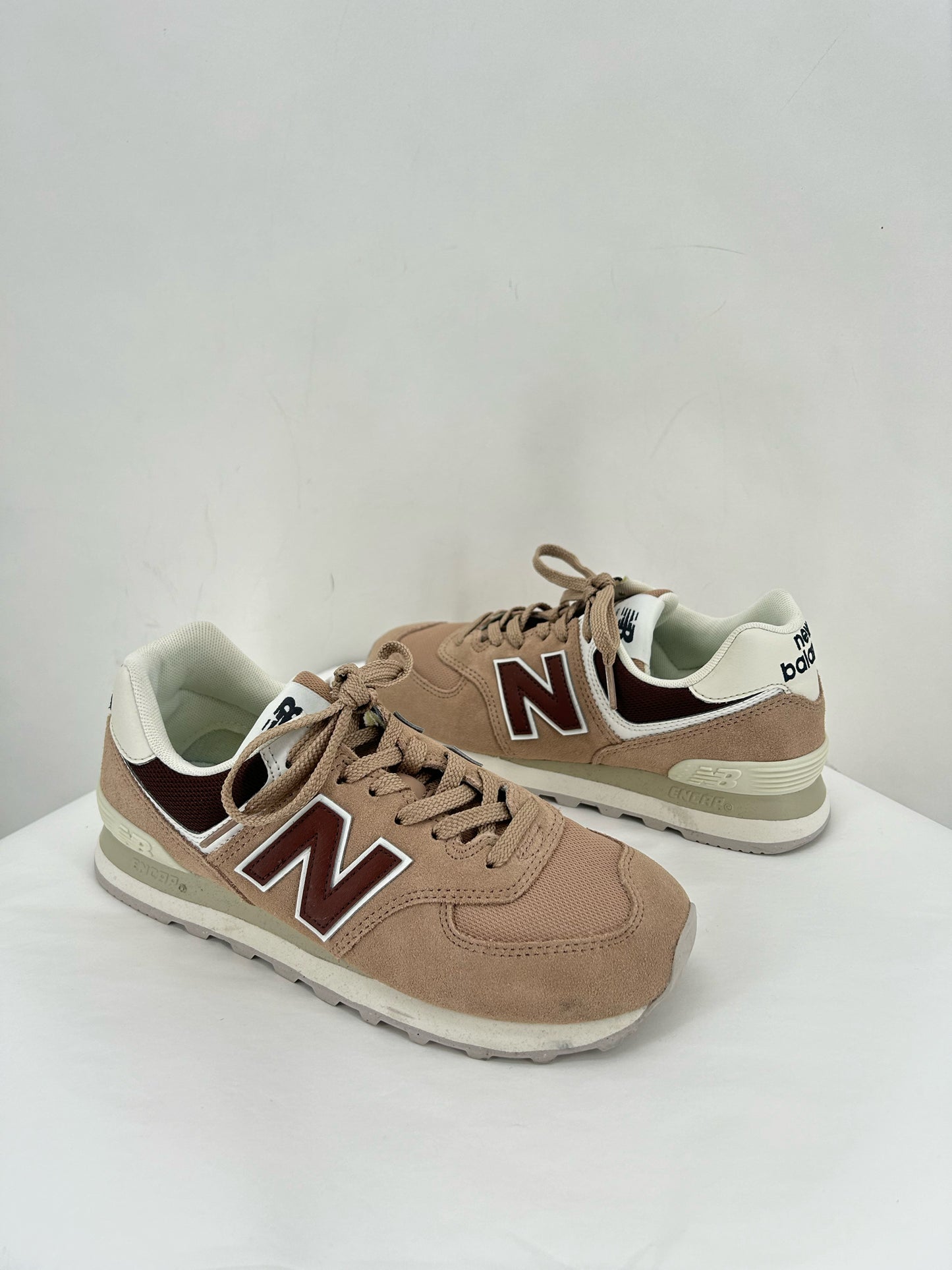 Beige W Shoe Size 7 NEW BALANCE Sneakers