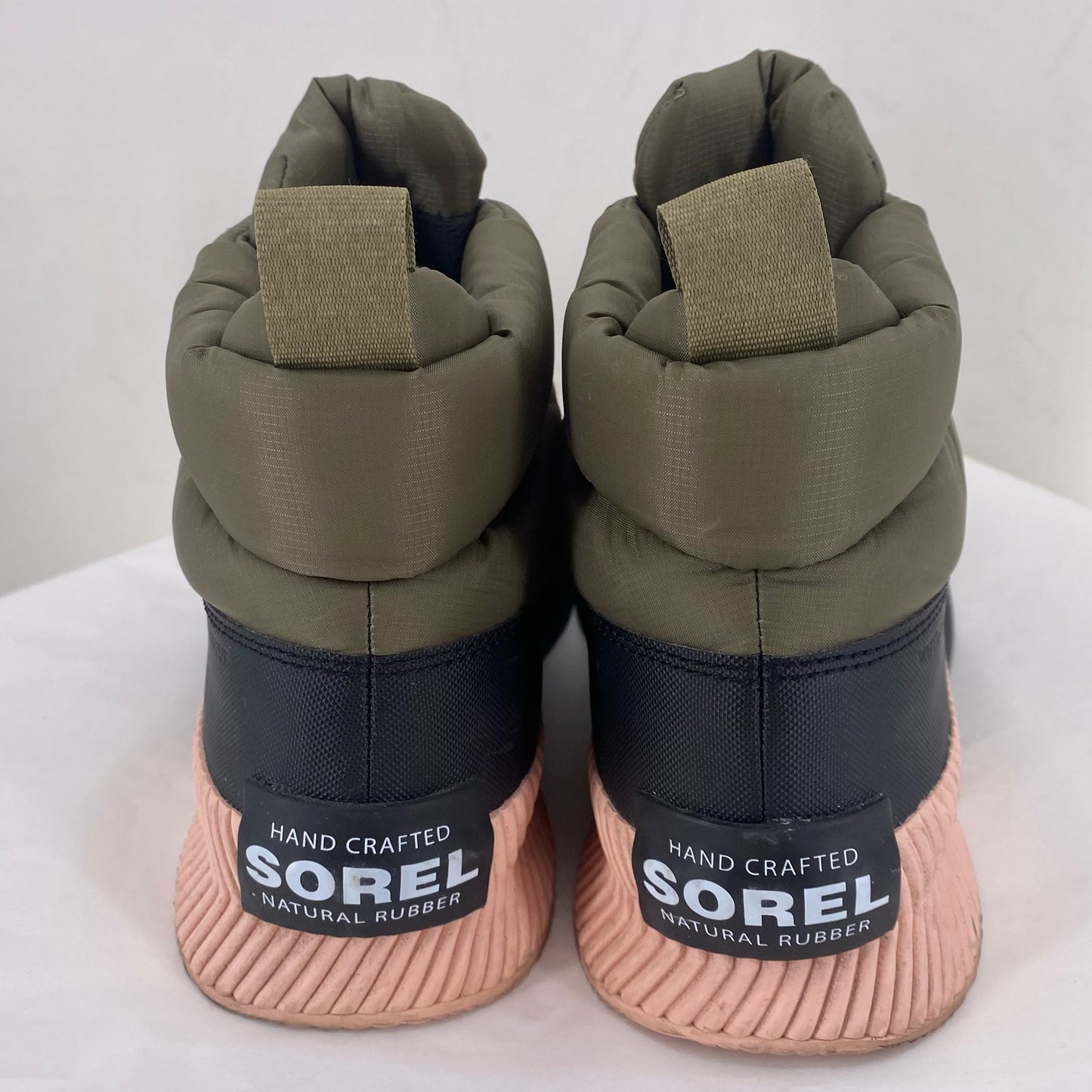 Green W Shoe Size 8 SOREL shooties/booties