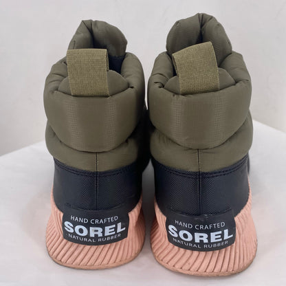 Green W Shoe Size 8 SOREL shooties/booties