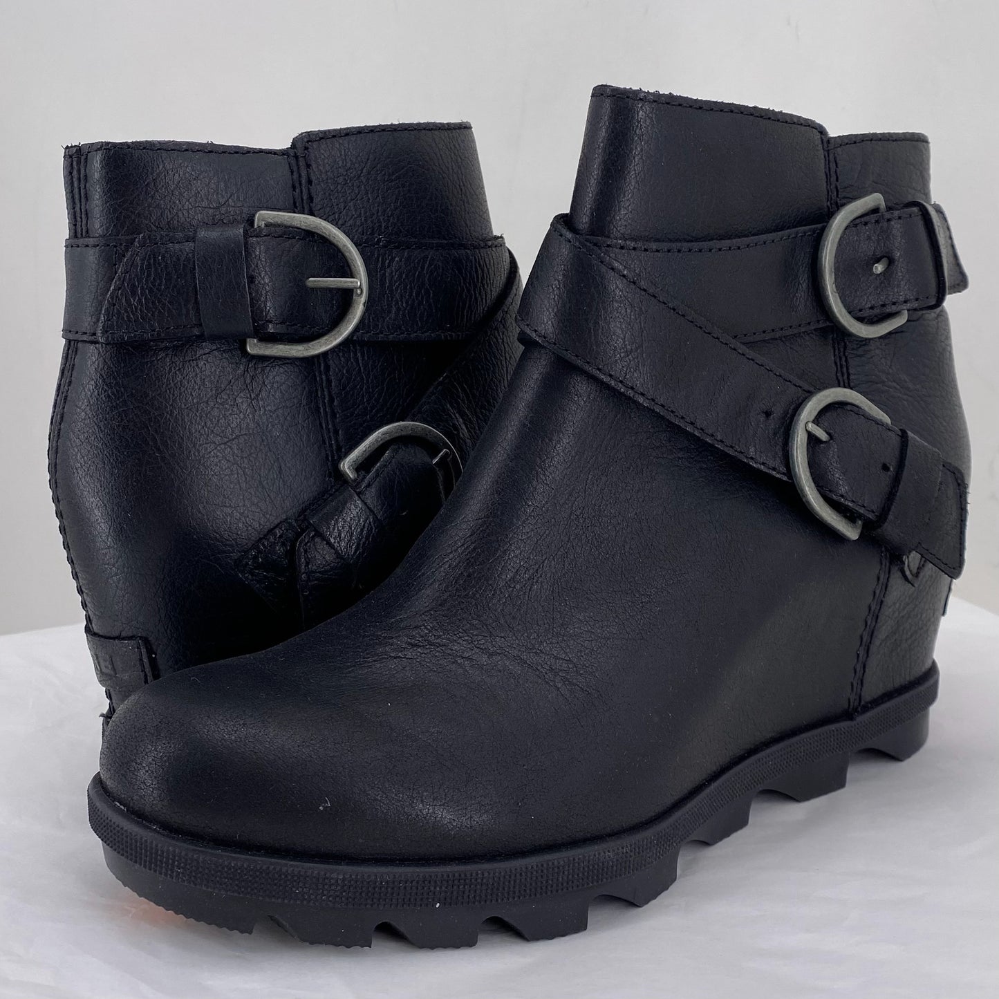 Black W Shoe Size 8.5 SOREL shooties/booties