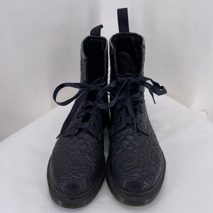 Black W Shoe Size 6 DR. MARTENS Boots