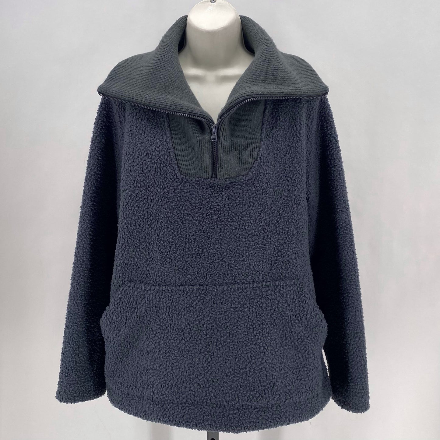 Size L LANDS' END Sweater
