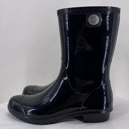Black W Shoe Size 8 UGG Boots