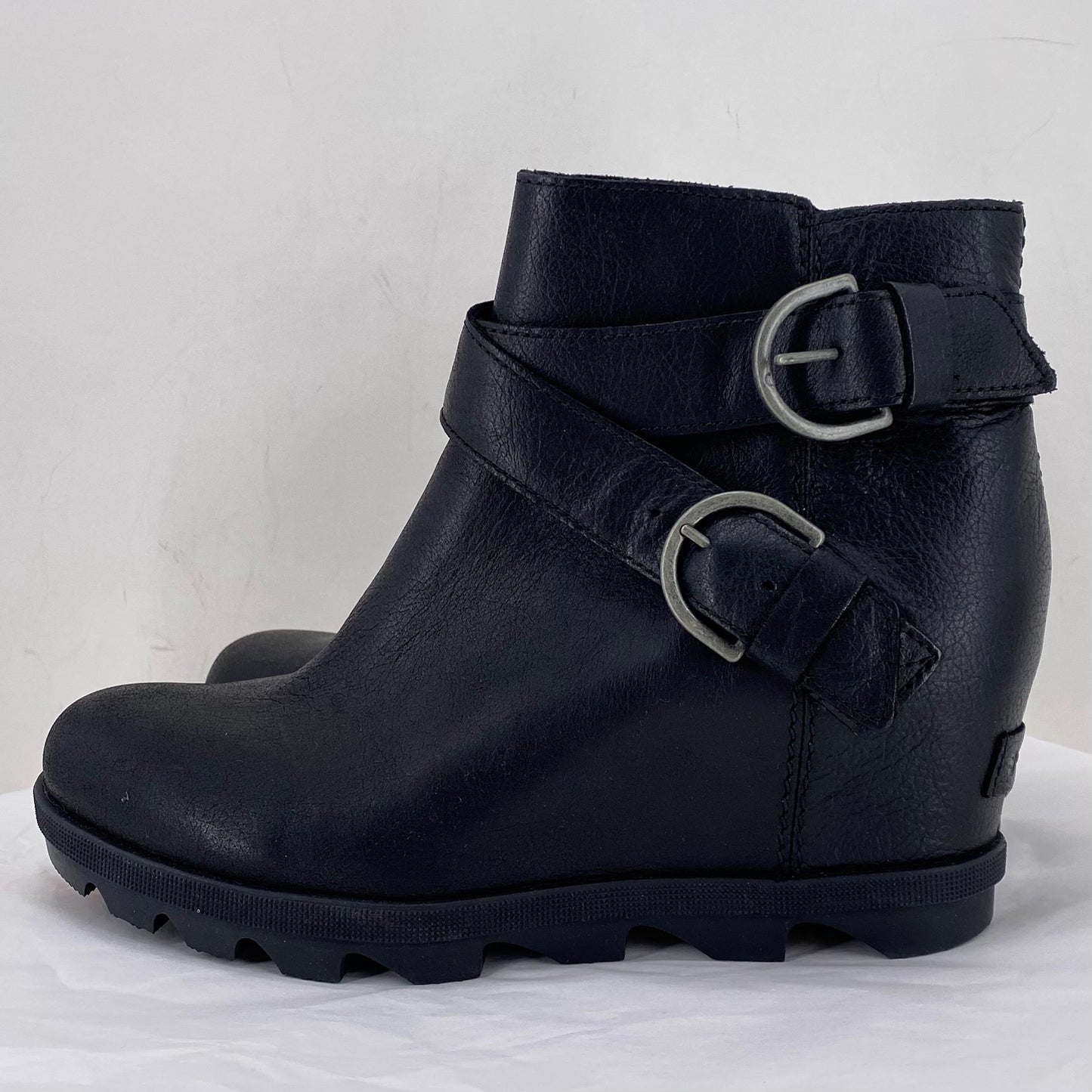 Black W Shoe Size 8.5 SOREL shooties/booties