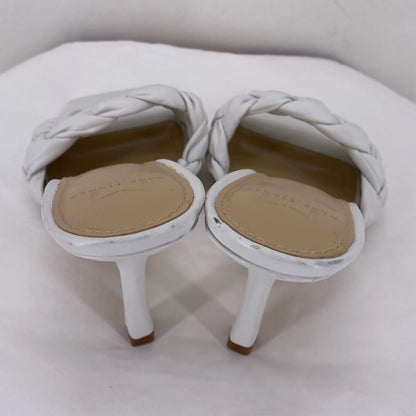 White W Shoe Size 8 MARC FISHER Sandals