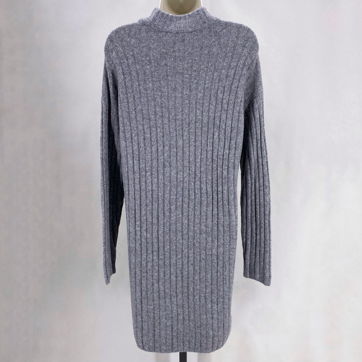 Size M HILARY RADLEY Dress