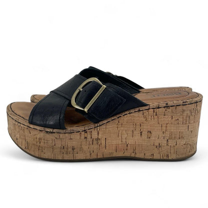 Black W Shoe Size 8 BORN Sandals