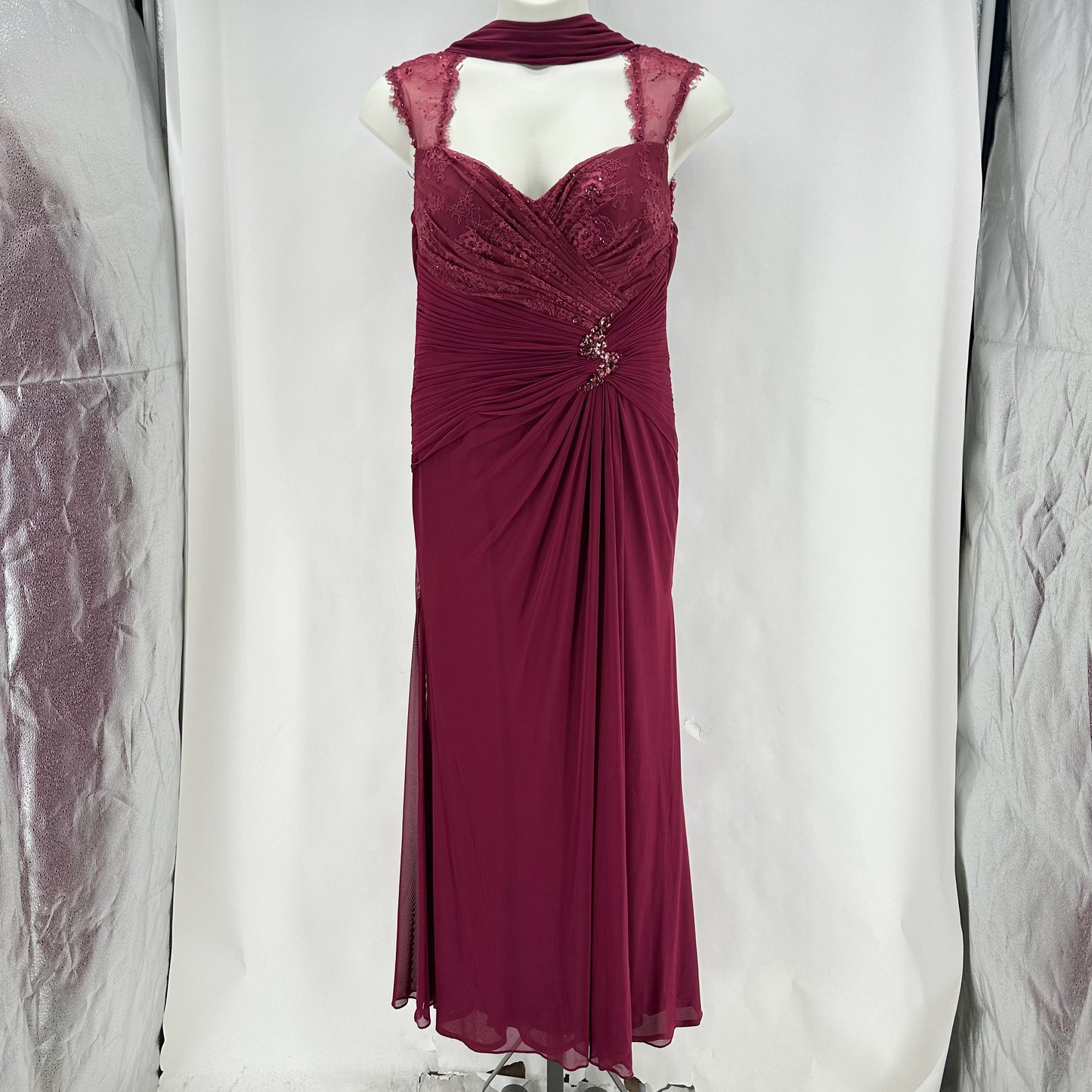 Size 12 CAMERON BLAKE Dress