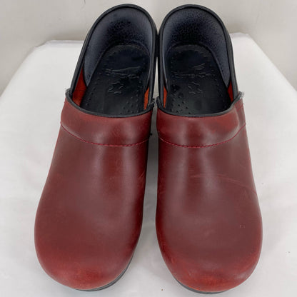 Red W Shoe Size 38 DANSKO Clog