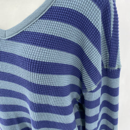 Size M OFFLINE Stripe Athletic Wear