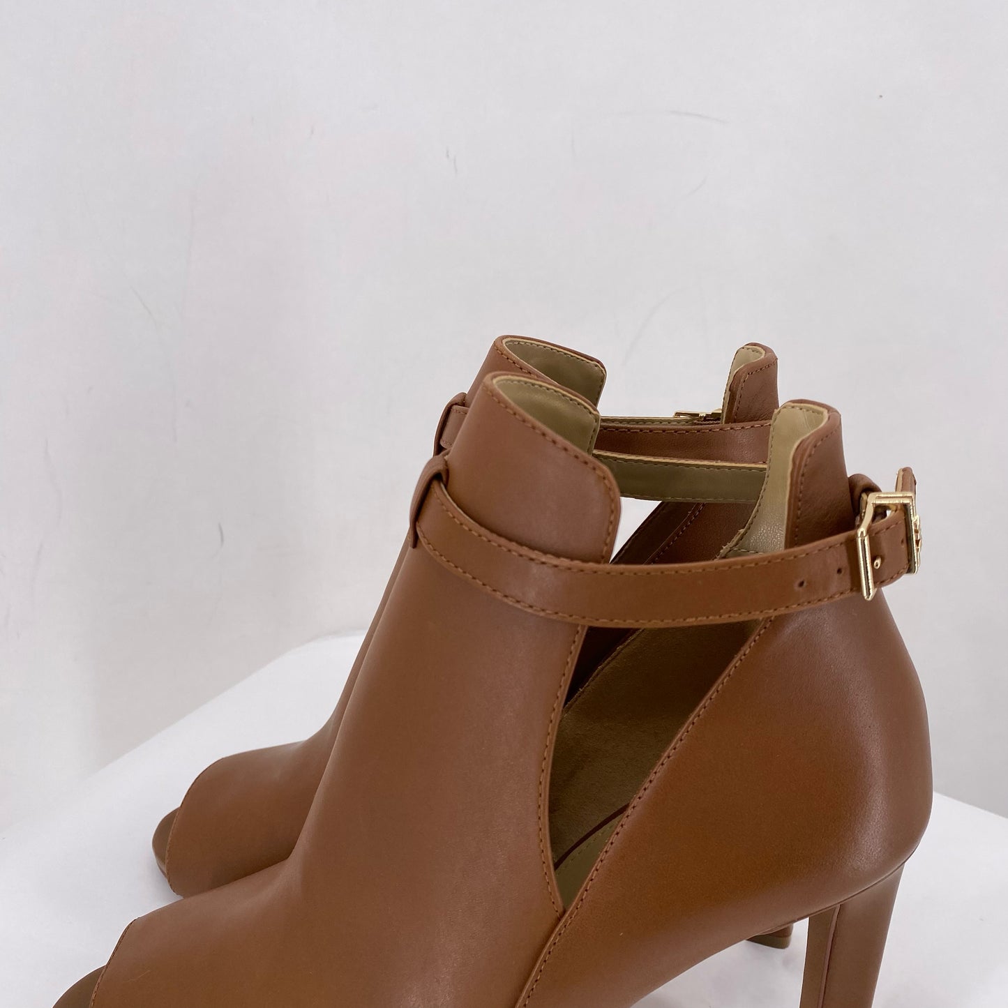 BROWN W Shoe Size 9 MICHAEL KORS shooties/booties